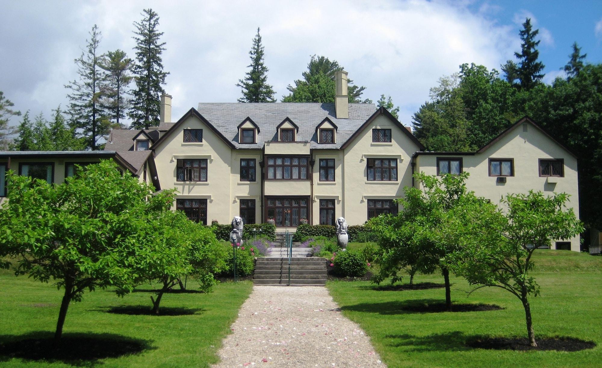 Seven Hills Inn Lenox Eksteriør billede